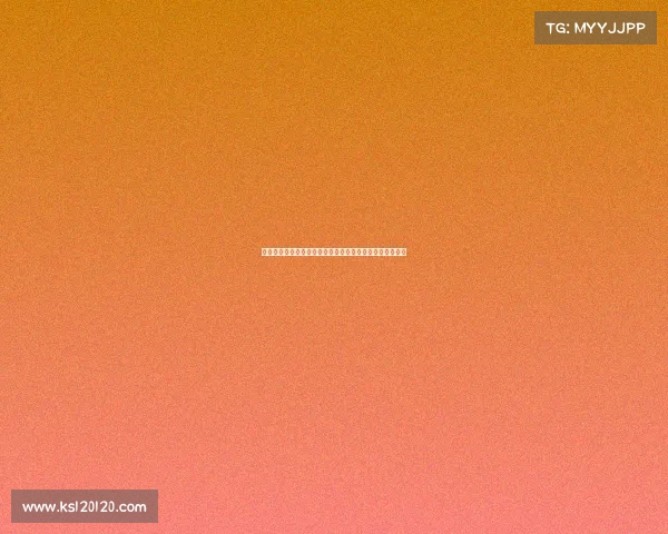 黄子韬与徐艺洋婚纱照曝光深情接吻甜蜜瞬间引发网友热议